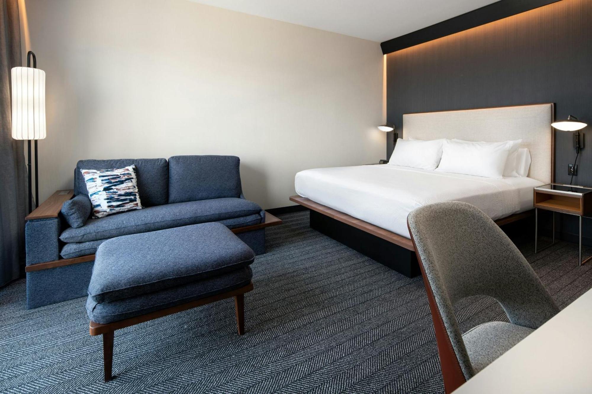 Courtyard By Marriott Fresno Clovis Hotel Bagian luar foto