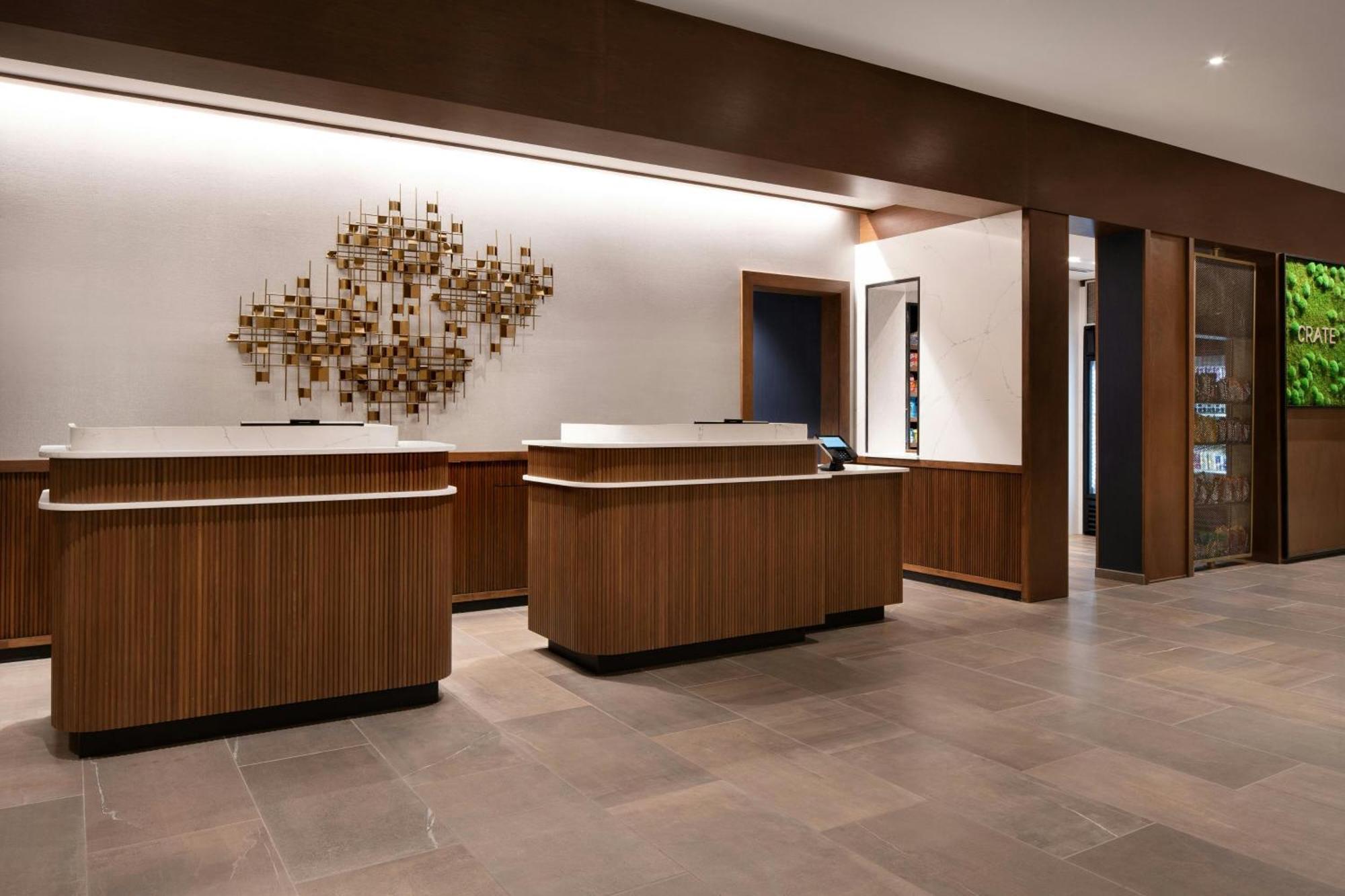 Courtyard By Marriott Fresno Clovis Hotel Bagian luar foto